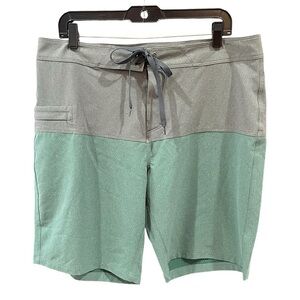 Toad and Co Cetacean Block Board Shorts Size 34